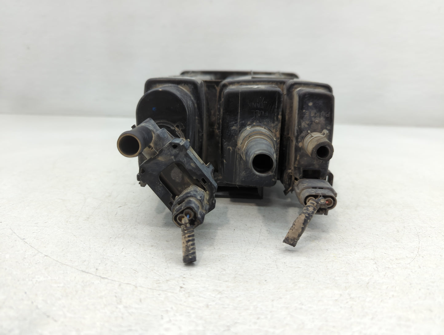 2014 Nissan Altima Fuel Vapor Charcoal Canister - Oemusedautoparts1.com