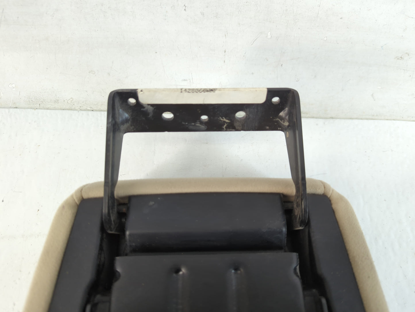 2014 Nissan Altima Center Console Armrest Cover Lid Fits OEM Used Auto Parts - Oemusedautoparts1.com