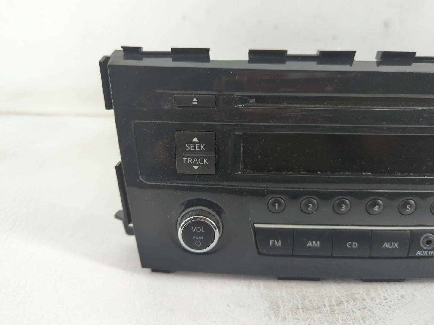2013-2015 Nissan Altima Radio AM FM Cd Player Receiver Replacement P/N:28185 3TB0G Fits Fits 2013 2014 2015 OEM Used Auto Pa