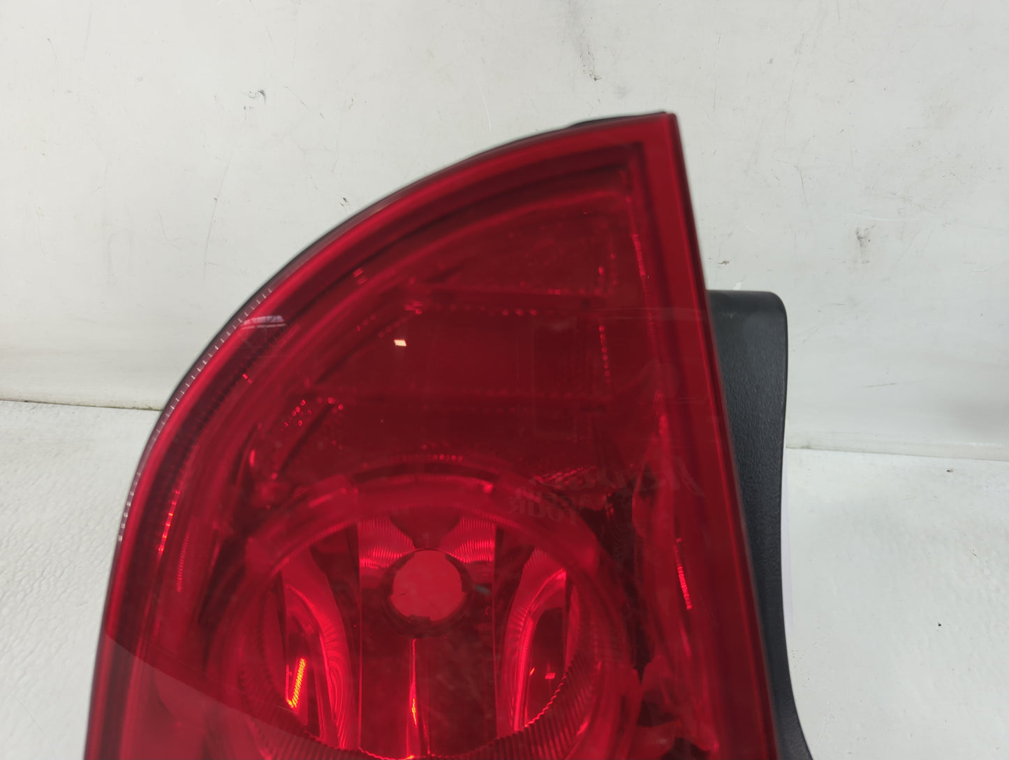 2014-2015 Nissan Altima Tail Light Assembly Driver Left OEM P/N:20314353 Fits Fits 2014 2015 OEM Used Auto Parts - Oemusedau
