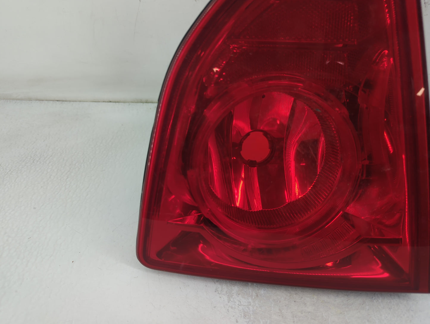 2014-2015 Nissan Altima Tail Light Assembly Driver Left OEM P/N:20314353 Fits Fits 2014 2015 OEM Used Auto Parts - Oemusedau