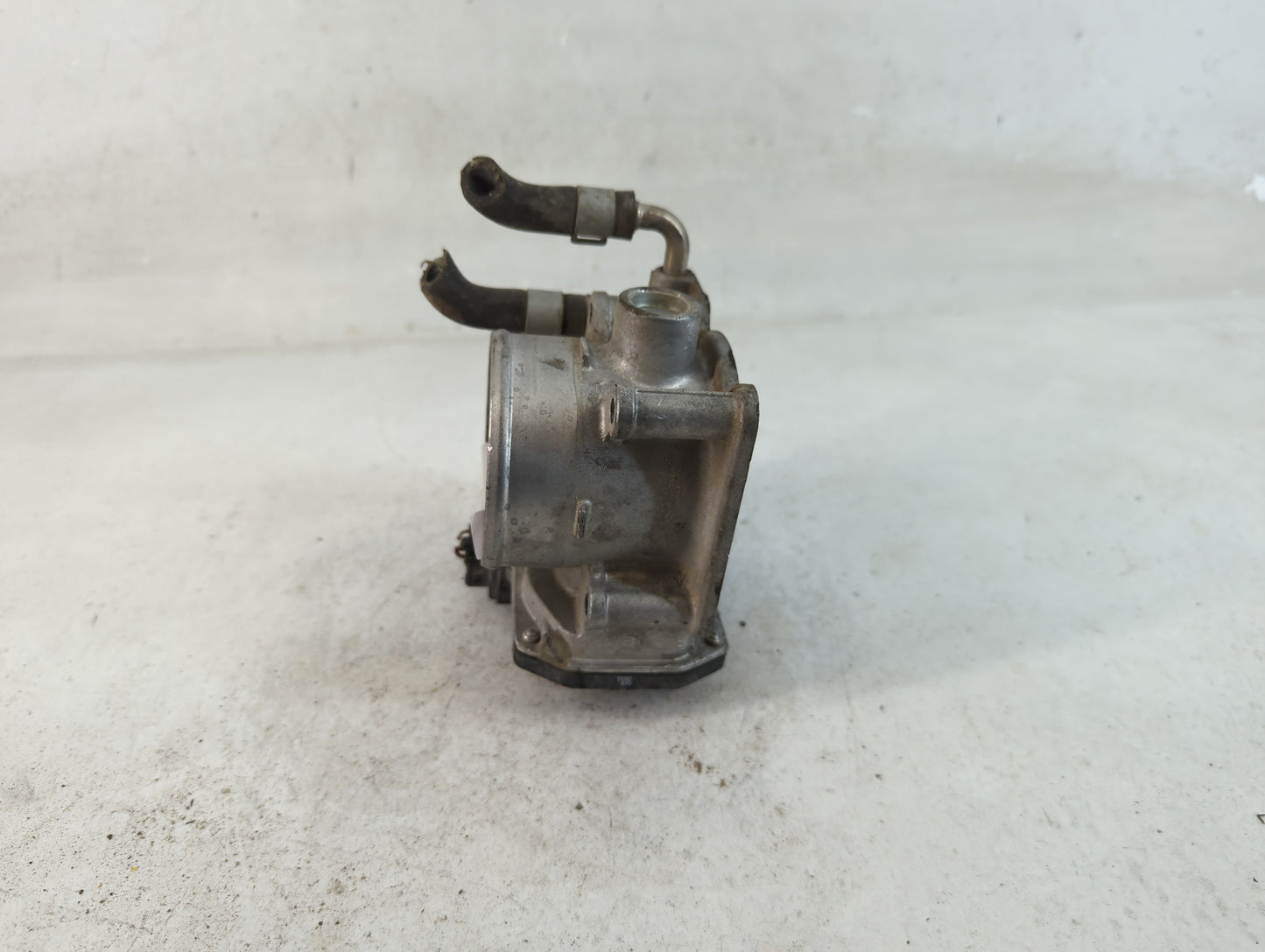 2007-2014 Nissan Altima Throttle Body P/N:3TA60-01 A Fits Fits 2007 2008 2009 2010 2011 2012 2013 2014 OEM Used Auto Parts -