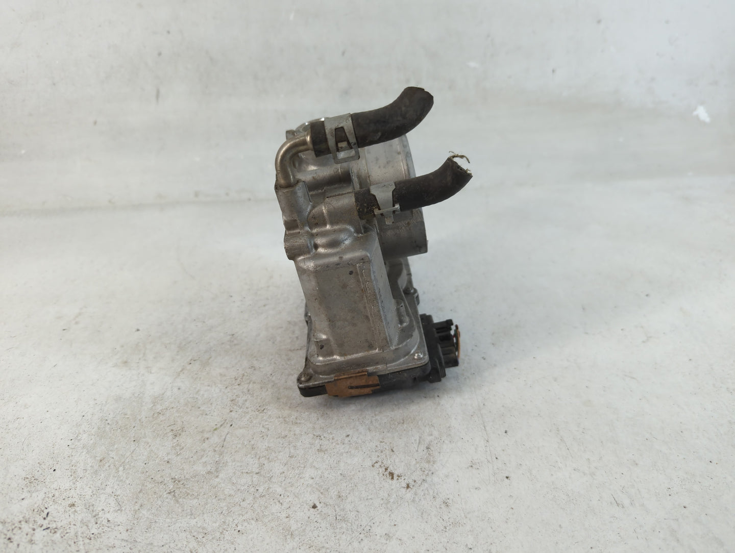 2007-2014 Nissan Altima Throttle Body P/N:3TA60-01 A Fits Fits 2007 2008 2009 2010 2011 2012 2013 2014 OEM Used Auto Parts -