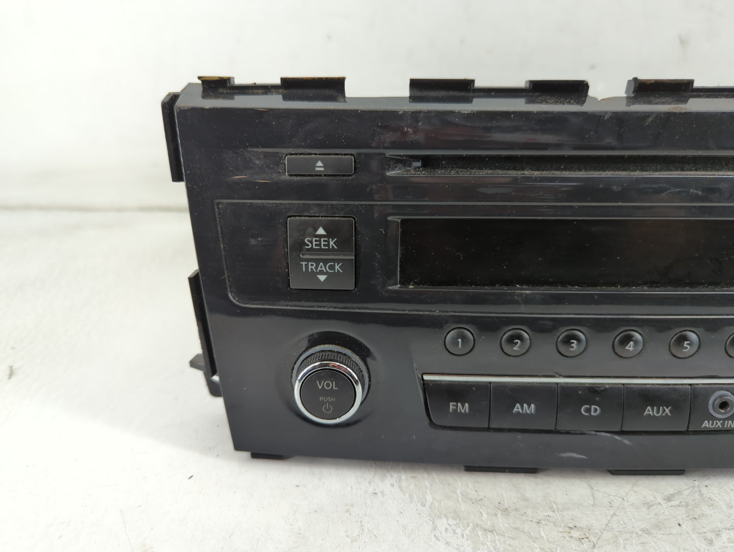 2013-2015 Nissan Altima Radio AM FM Cd Player Receiver Replacement P/N:28185 3TB0G Fits Fits 2013 2014 2015 OEM Used Auto Pa