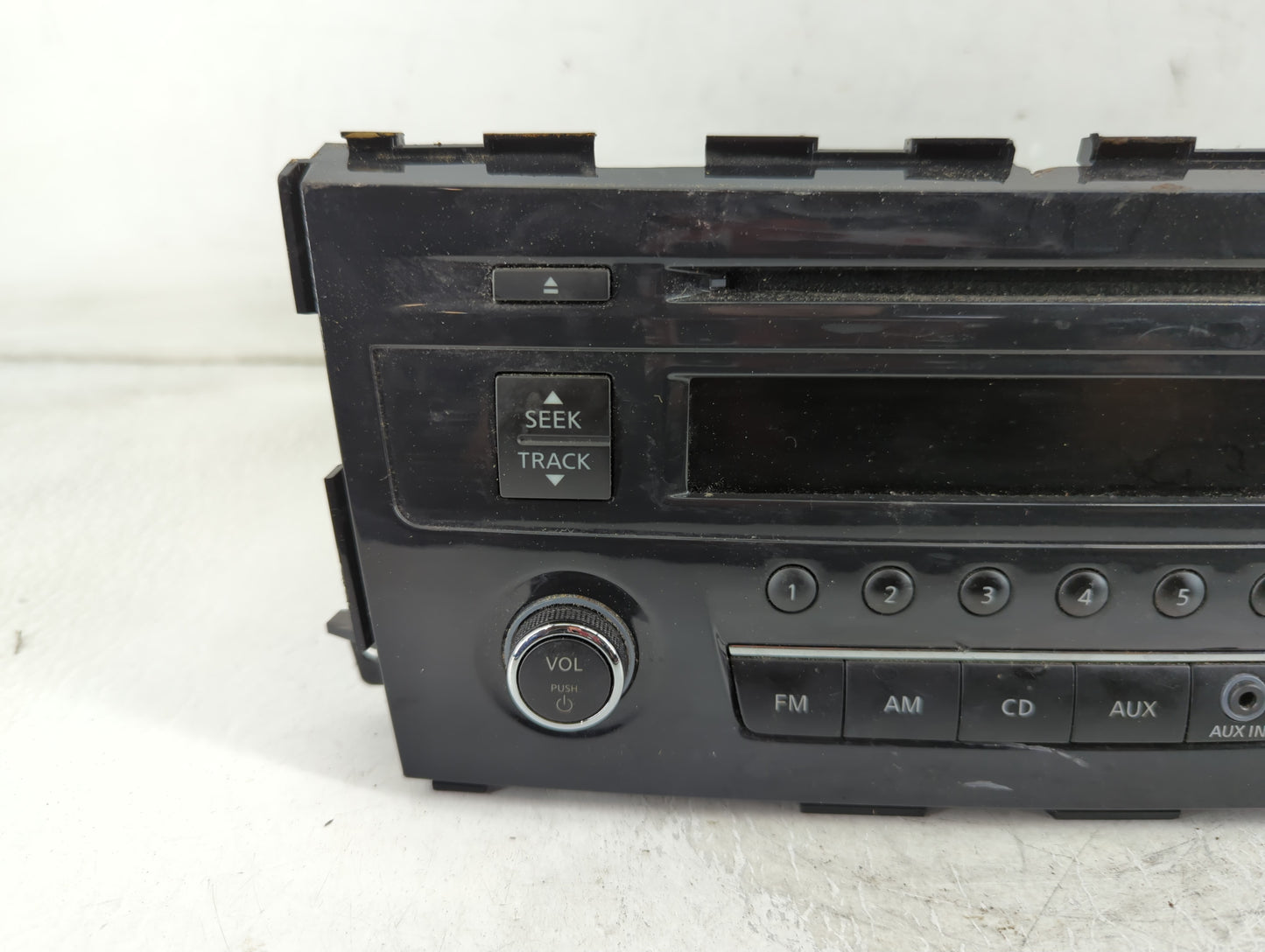2013-2015 Nissan Altima Radio AM FM Cd Player Receiver Replacement P/N:28185 3TB0G Fits Fits 2013 2014 2015 OEM Used Auto Pa