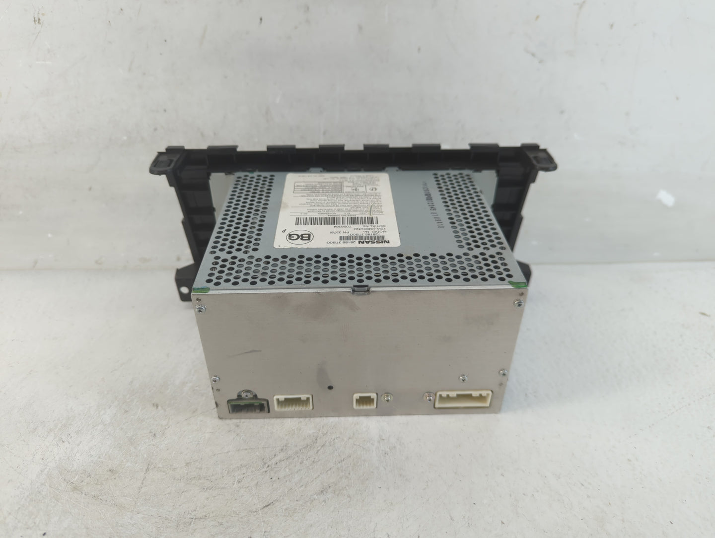 2013-2014 Nissan Altima Radio AM FM Cd Player Receiver Replacement P/N:28185 3TB0G Fits Fits 2013 2014 OEM Used Auto Parts -