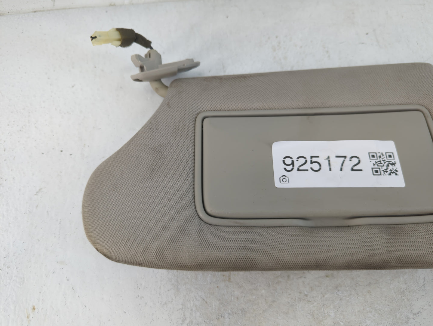 2013-2018 Nissan Altima Sun Visor Shade Replacement Passenger Right Mirror Fits Fits 2013 2014 2015 2016 2017 2018 OEM Used 