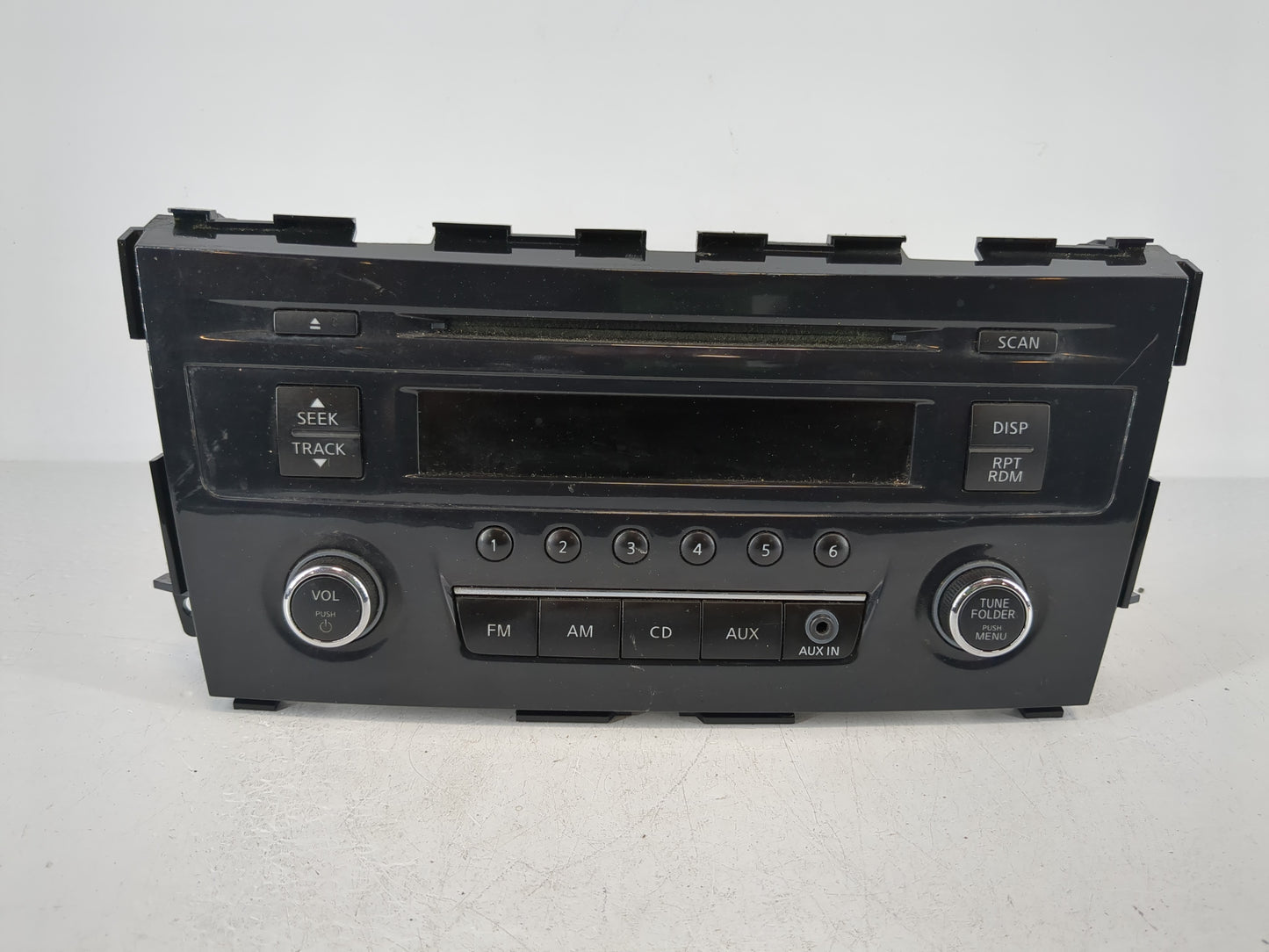 2013-2015 Nissan Altima Radio AM FM Cd Player Receiver Replacement P/N:28185 3TB0G Fits Fits 2013 2014 2015 OEM Used Auto Pa