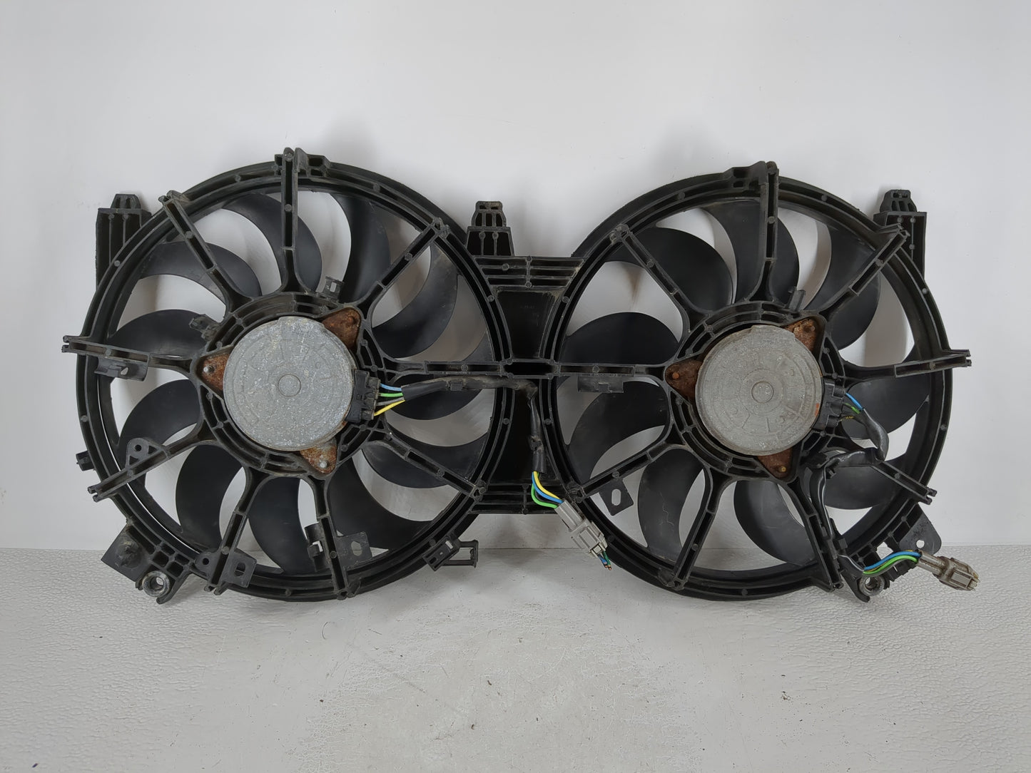 2013-2015 Nissan Altima Electric Radiator Cooling Fan Motor Assembly Fits Fits 2013 2014 2015 OEM Used Auto Parts - Oemuseda