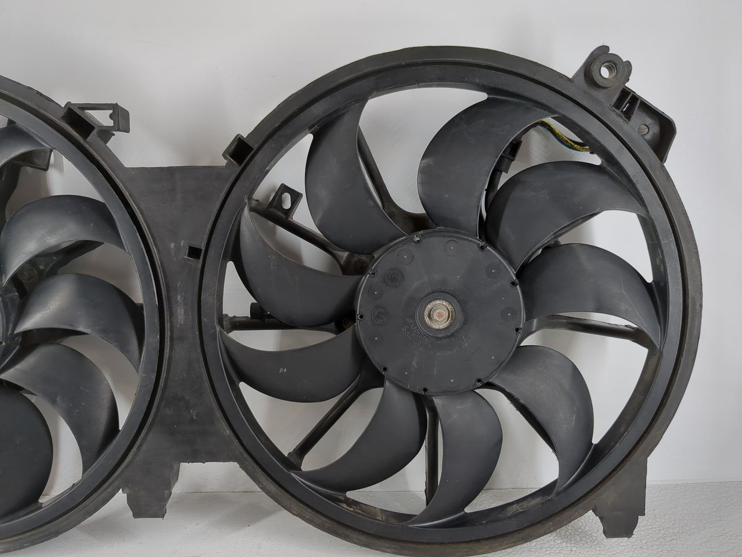2013-2015 Nissan Altima Electric Radiator Cooling Fan Motor Assembly Fits Fits 2013 2014 2015 OEM Used Auto Parts - Oemuseda