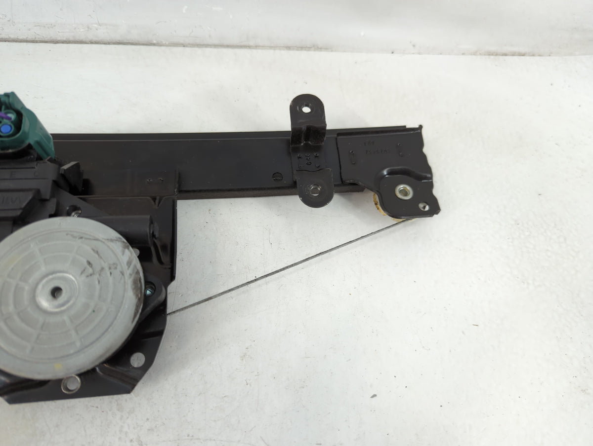 2013-2018 Nissan Altima Used Window Regulator Passenger Front 967474 - Oemusedautoparts1.com