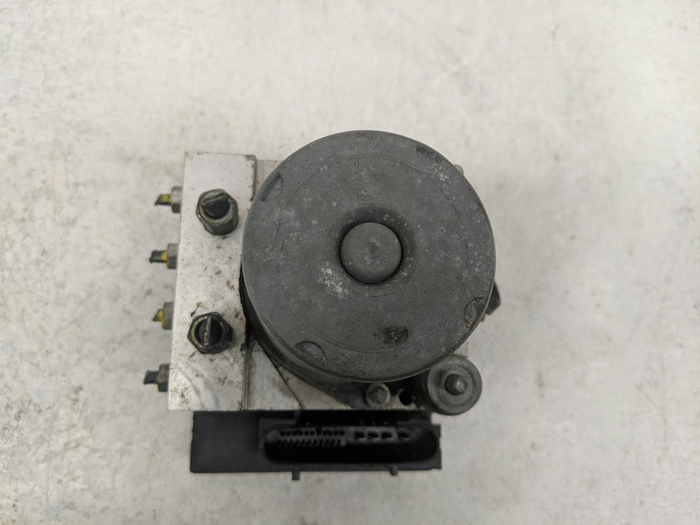 2011-2014 Nissan Cube ABS Pump Control Module Replacement P/N:0 265 951 778 Fits Fits 2011 2012 2013 2014 OEM Used Auto Part