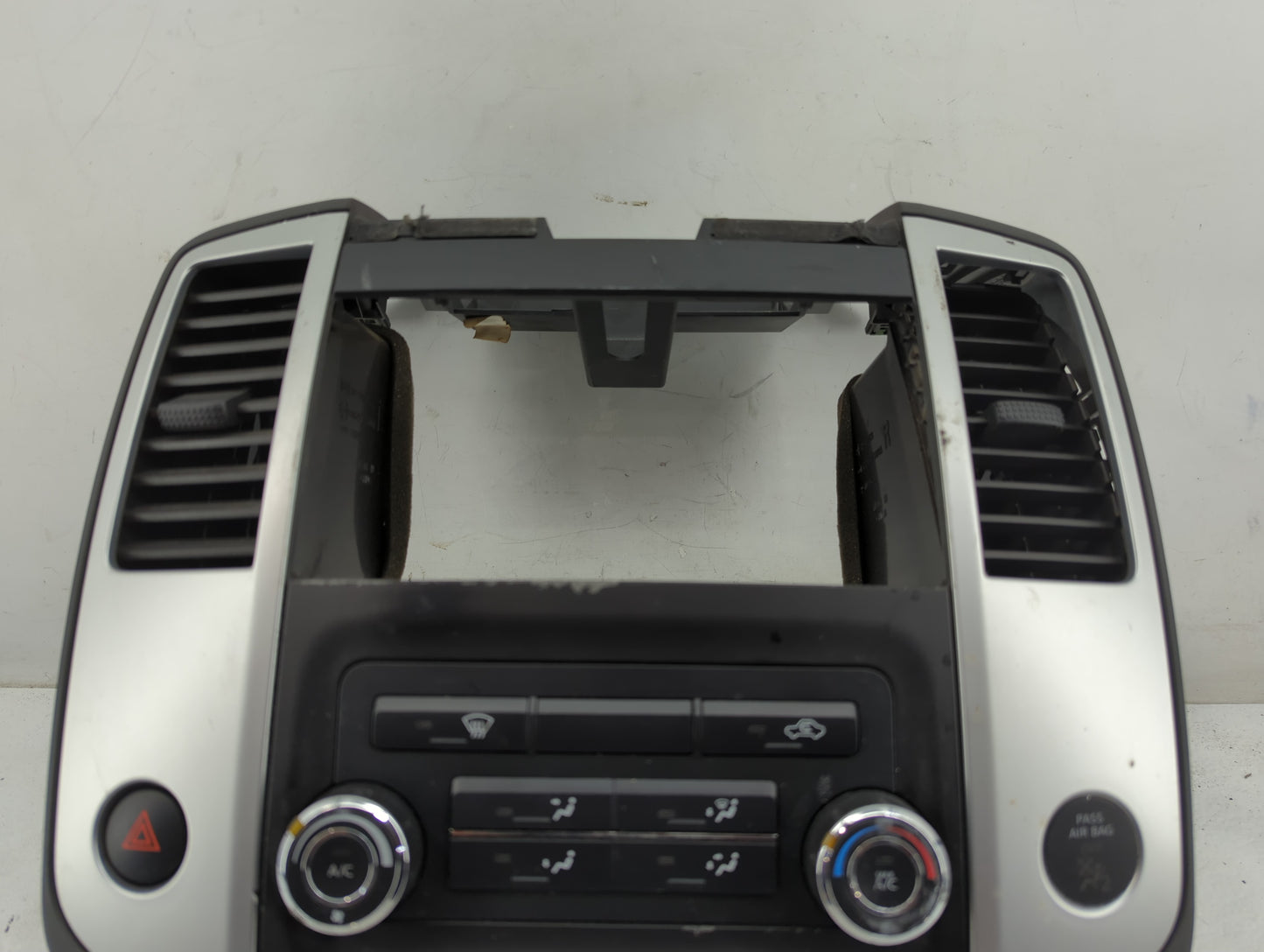 2014-2021 Nissan Frontier Climate Control Module Temperature AC/Heater Replacement Fits OEM Used Auto Parts - Oemusedautopar
