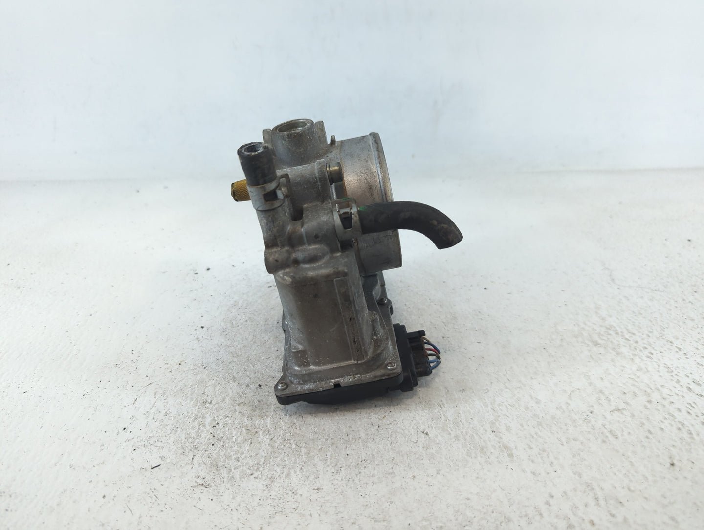 2013-2019 Nissan Frontier Throttle Body P/N:16119 7S001 D Fits Fits 2012 2013 2014 2015 2016 2017 2018 2019 2020 OEM Used Au