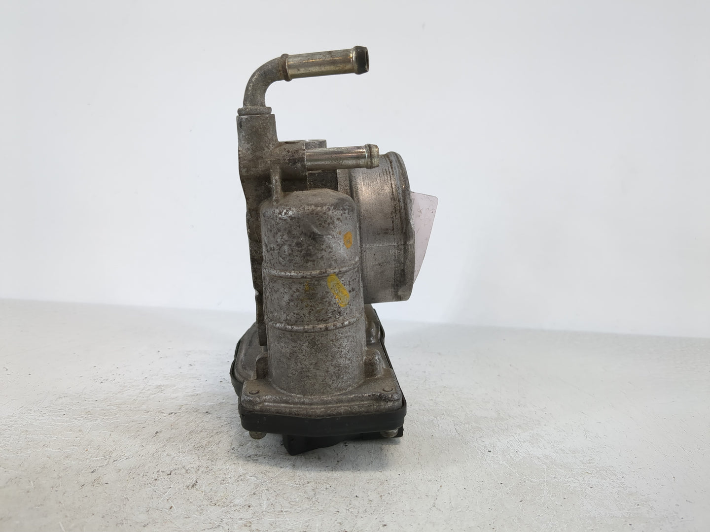 2011-2017 Nissan Juke Throttle Body P/N:526-01 Fits Fits 2011 2012 2013 2014 2015 2016 2017 OEM Used Auto Parts - Oemusedaut