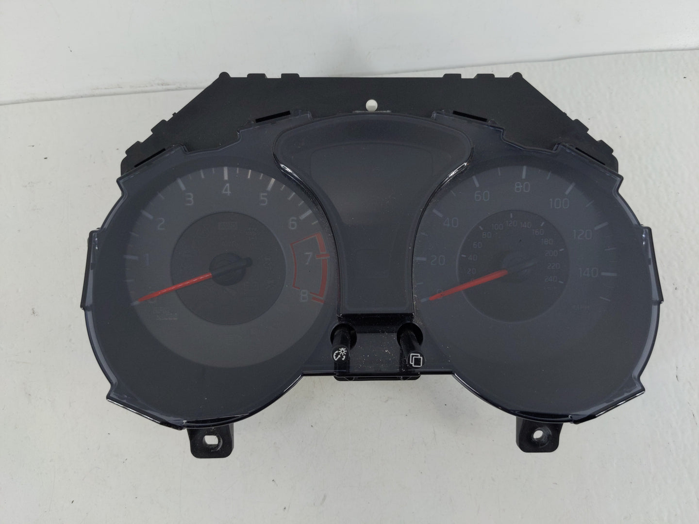 2012-2014 Nissan Juke Instrument Cluster Speedometer Gauges P/N:1TU5C/E6RB Fits Fits 2012 2013 2014 OEM Used Auto Parts - Oe