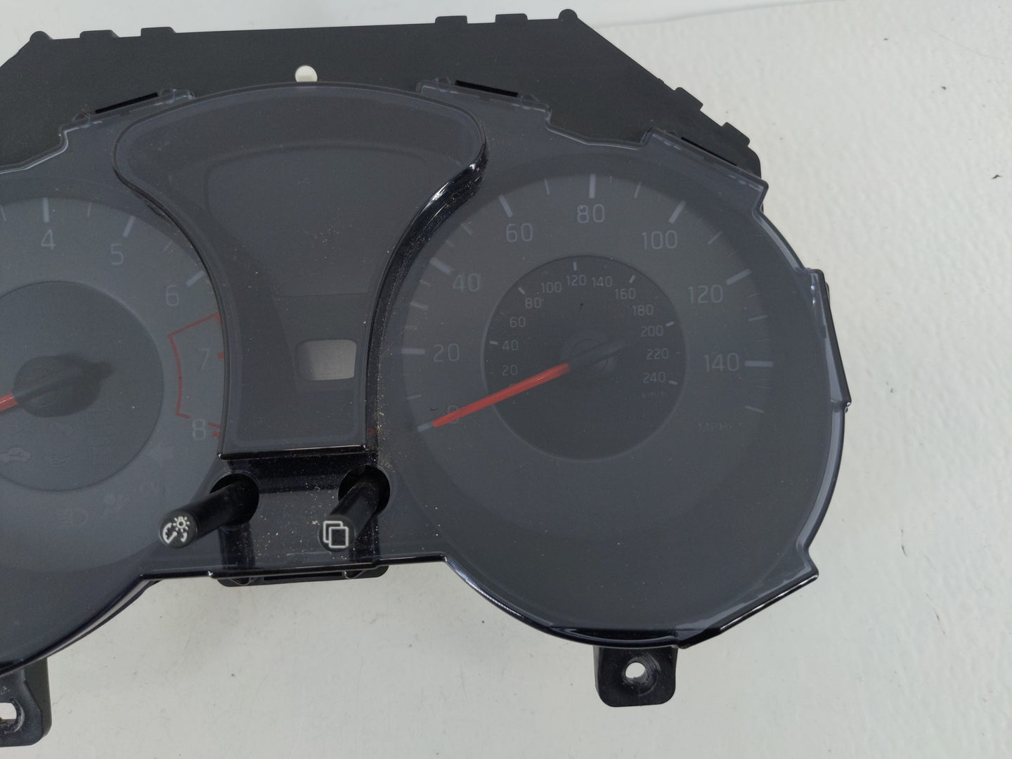 2012-2014 Nissan Juke Instrument Cluster Speedometer Gauges P/N:1TU5C/E6RB Fits Fits 2012 2013 2014 OEM Used Auto Parts - Oe