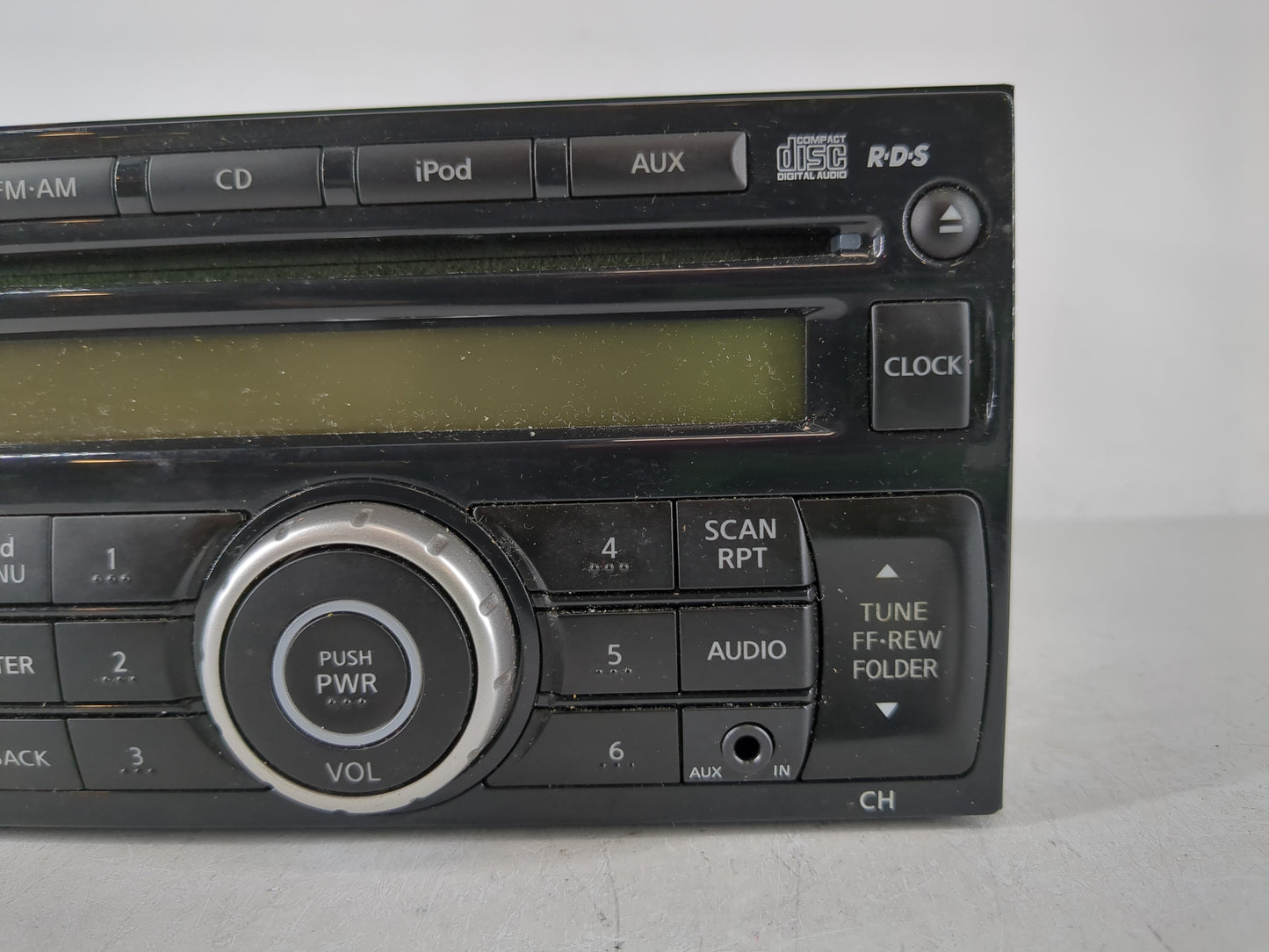 2011-2014 Nissan Juke Radio AM FM Cd Player Receiver Replacement P/N:28185 1KM2A Fits Fits 2011 2012 2013 2014 OEM Used Auto