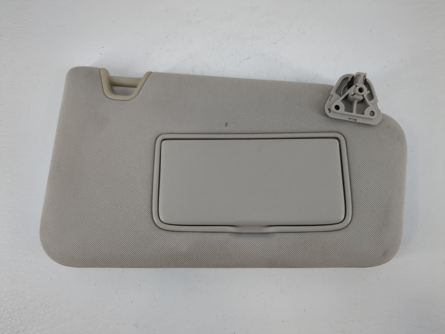 2014 Nissan Juke Sun Visor Shade Replacement Passenger Right Mirror Fits OEM Used Auto Parts - Oemusedautoparts1.com