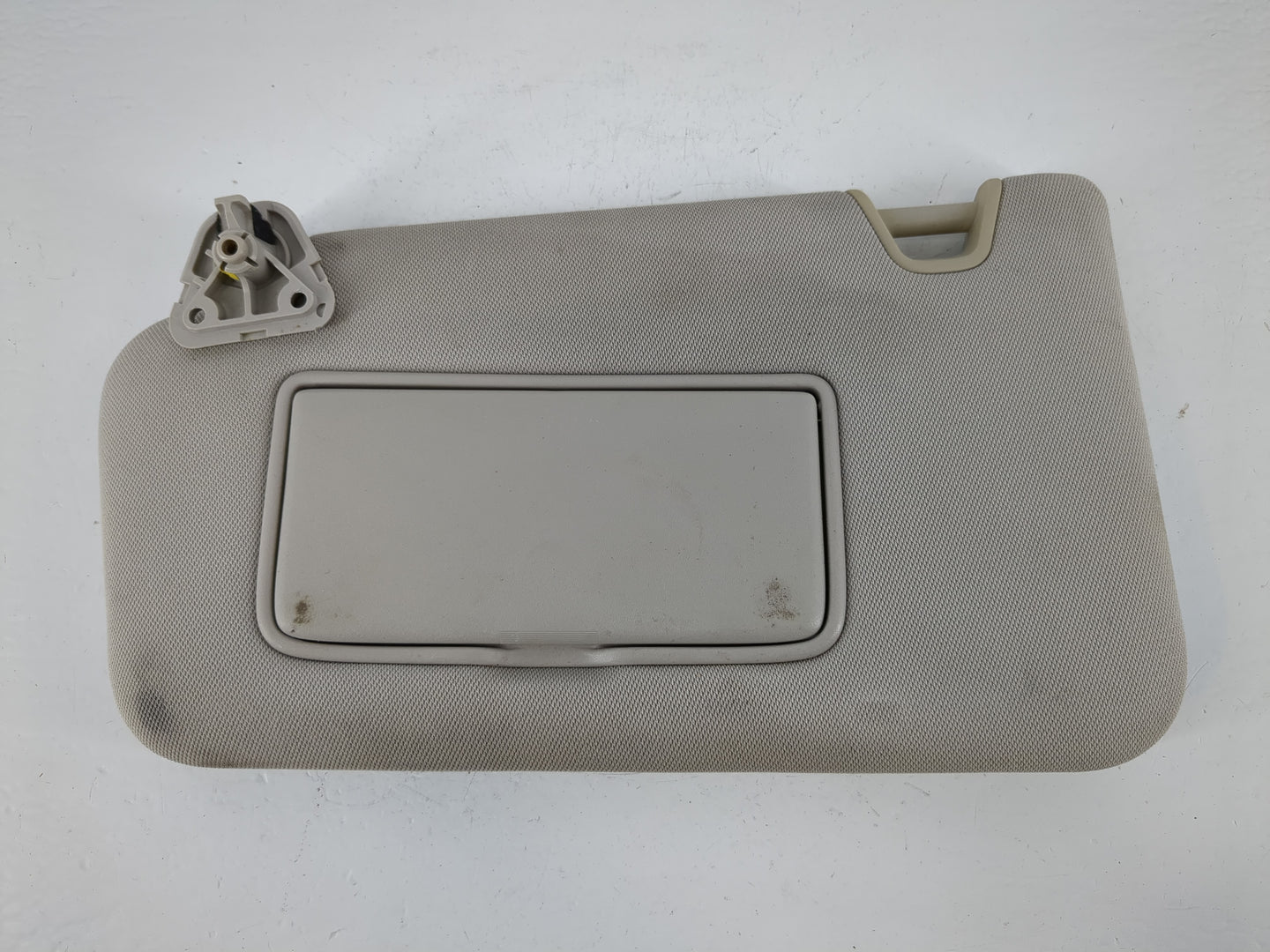 2014 Nissan Juke Sun Visor Shade Replacement Driver Left Mirror Fits OEM Used Auto Parts - Oemusedautoparts1.com