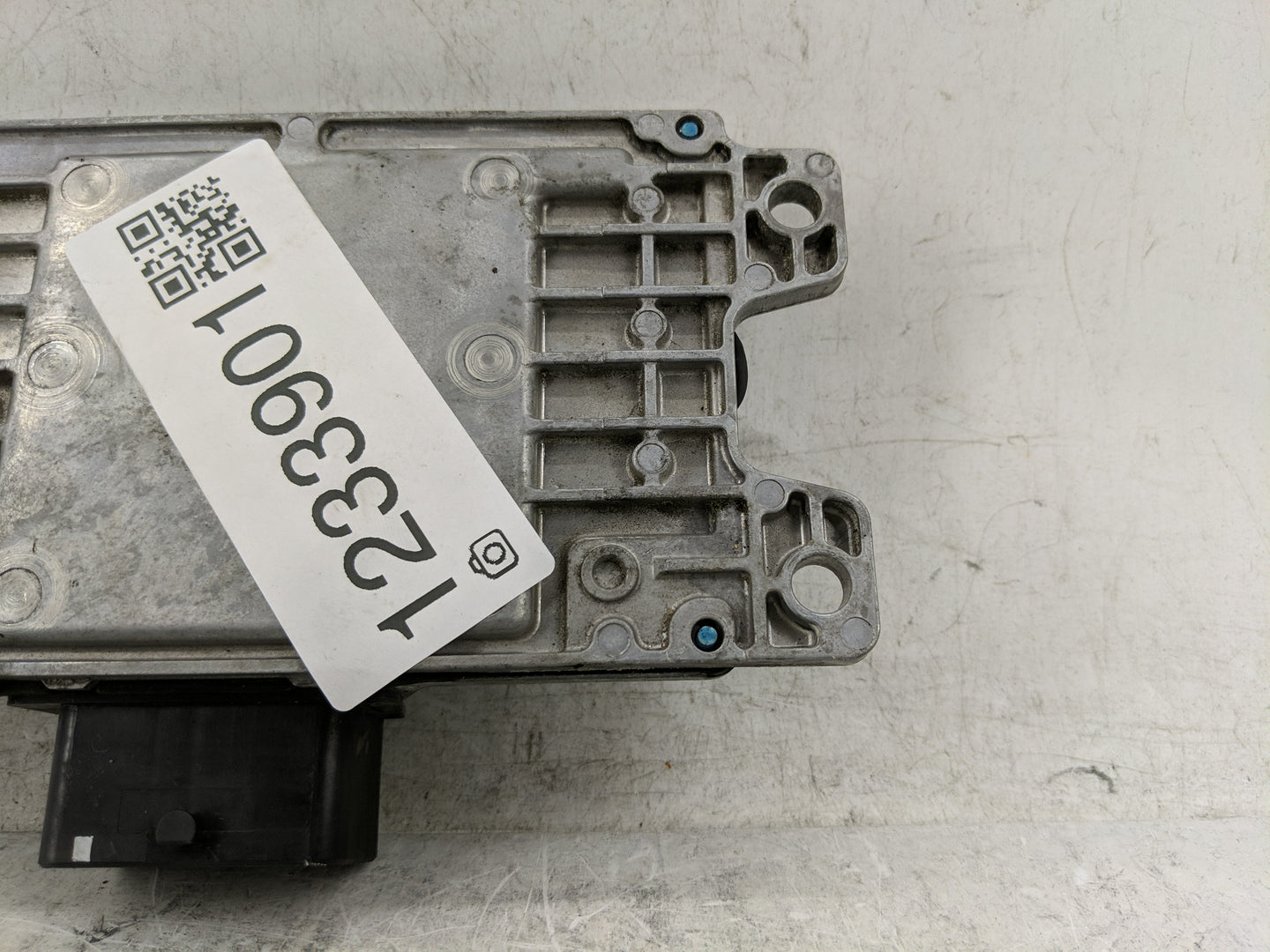 2014-2014 Nissan Juke Chassis Control Module Ccm Bcm Body Control - Oemusedautoparts1.com