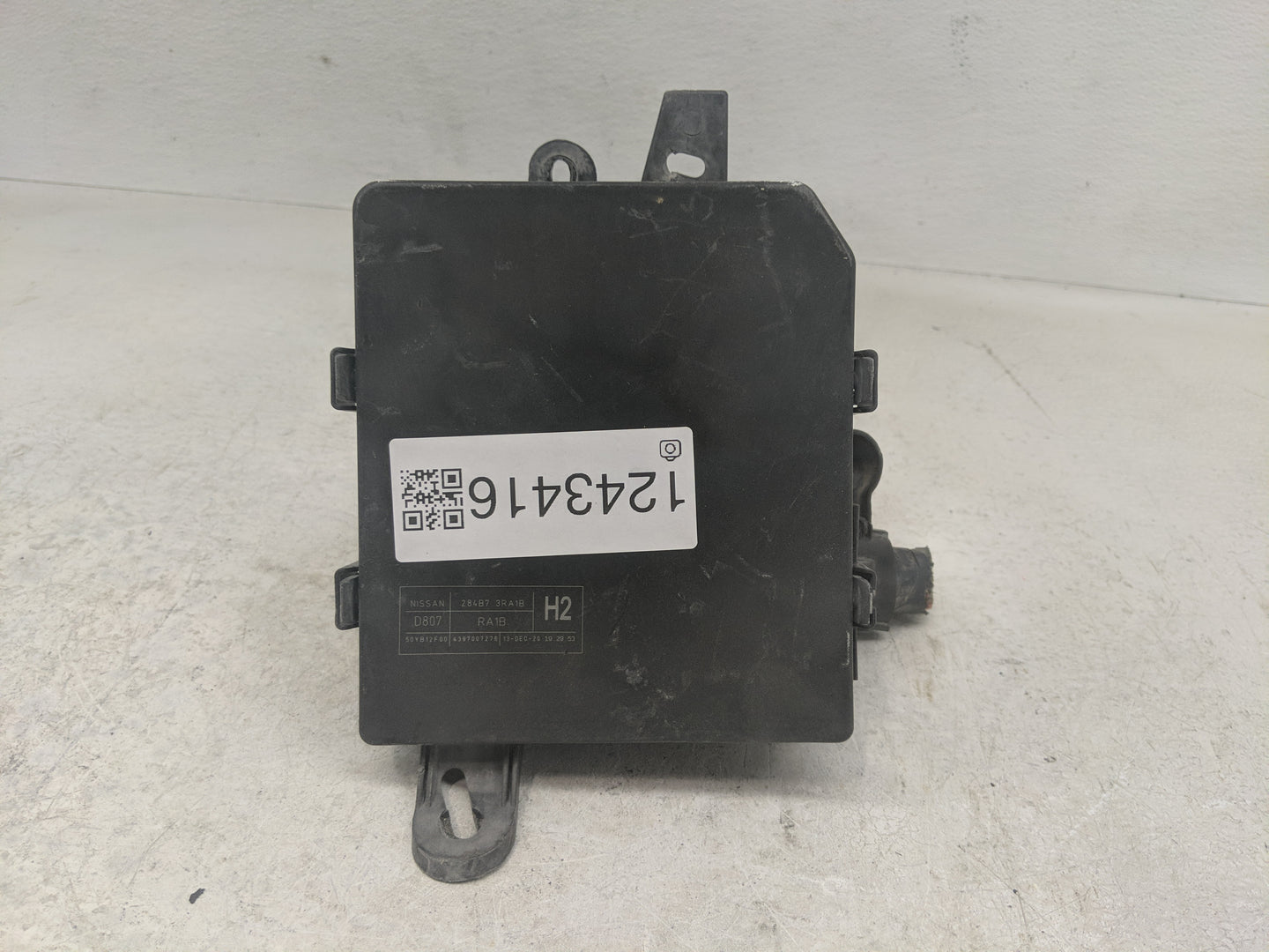 2011-2017 Nissan Juke Fusebox Fuse Box Panel Relay Module P/N:284B7 3RA1B Fits Fits 2011 2012 2013 2014 2015 2016 2017 OEM U