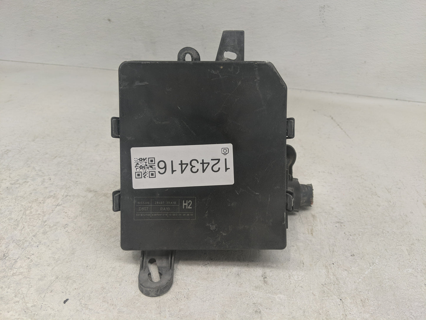 2011-2017 Nissan Juke Fusebox Fuse Box Panel Relay Module P/N:284B7 3RA1B Fits Fits 2011 2012 2013 2014 2015 2016 2017 OEM U