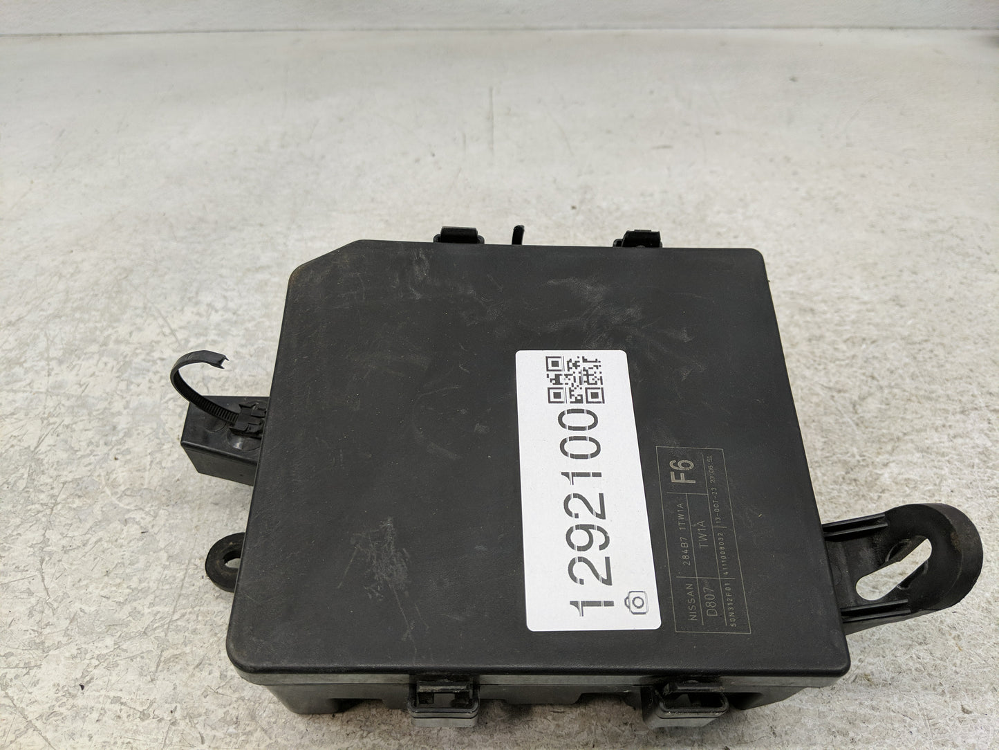 2011-2017 Nissan Juke Fusebox Fuse Box Panel Relay Module P/N:284B7 1TW1A 284B7 3RA1B Fits Fits 2011 2012 2013 2014 2015 201
