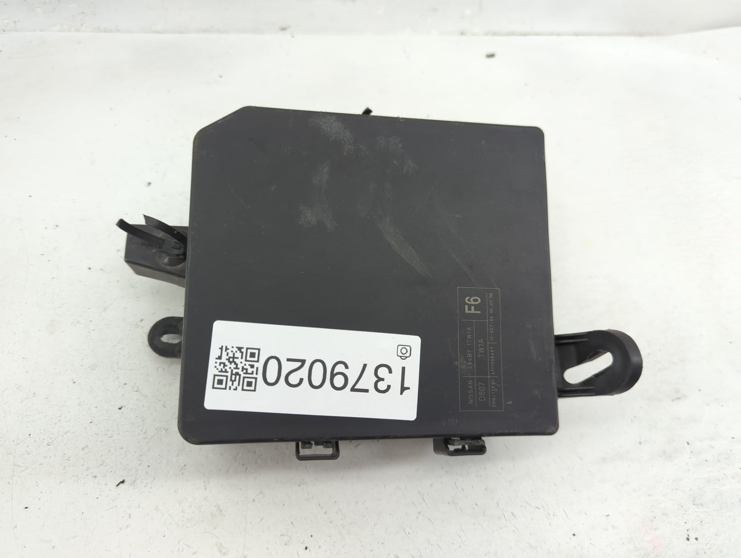 2011-2017 Nissan Juke Fusebox Fuse Box Panel Relay Module Fits Fits 2011 2012 2013 2014 2015 2016 2017 OEM Used Auto Parts -