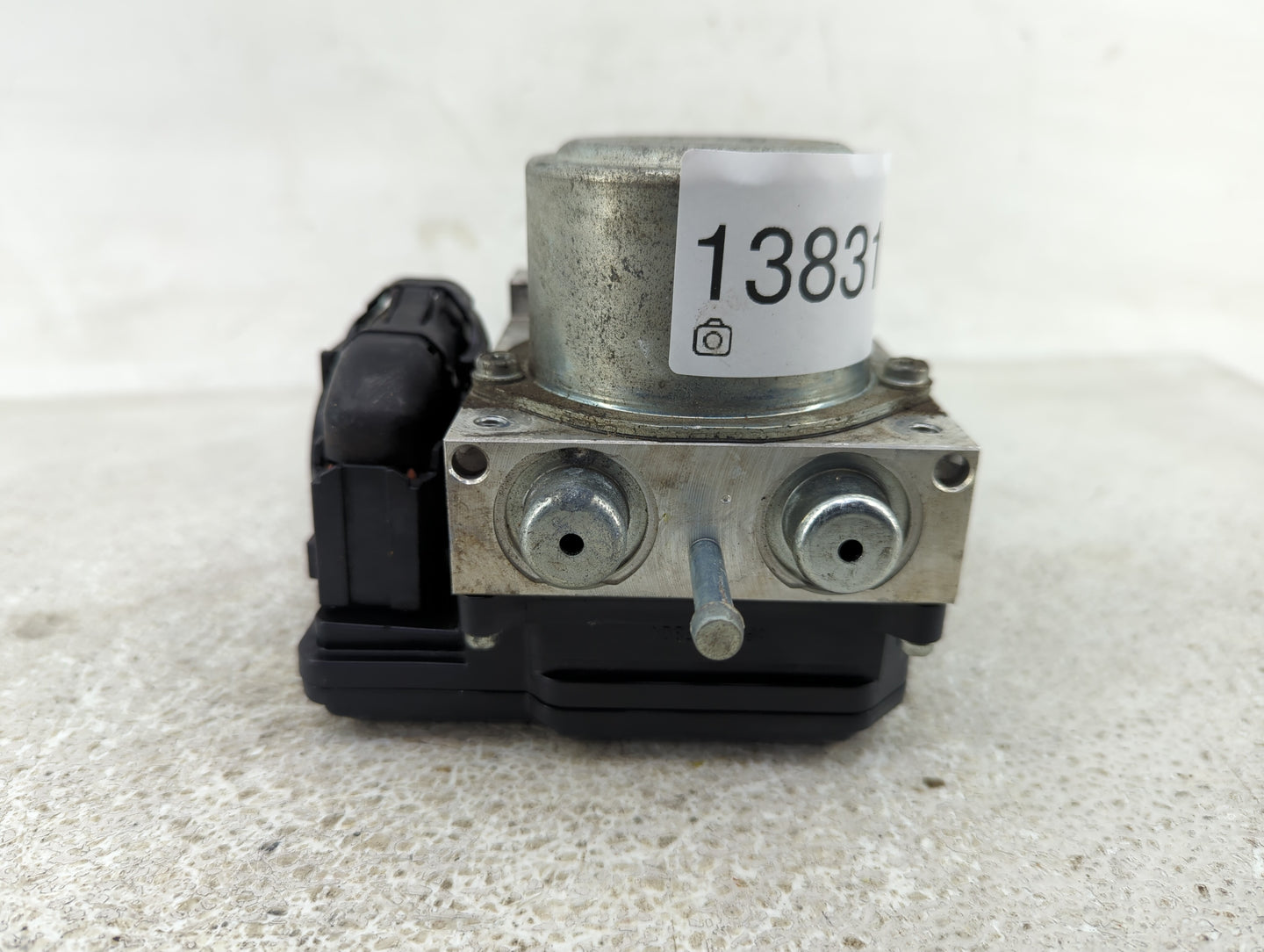 2012-2014 Nissan Juke ABS Pump Control Module Replacement P/N:47660 1KC3B Fits Fits 2012 2013 2014 OEM Used Auto Parts - Oem