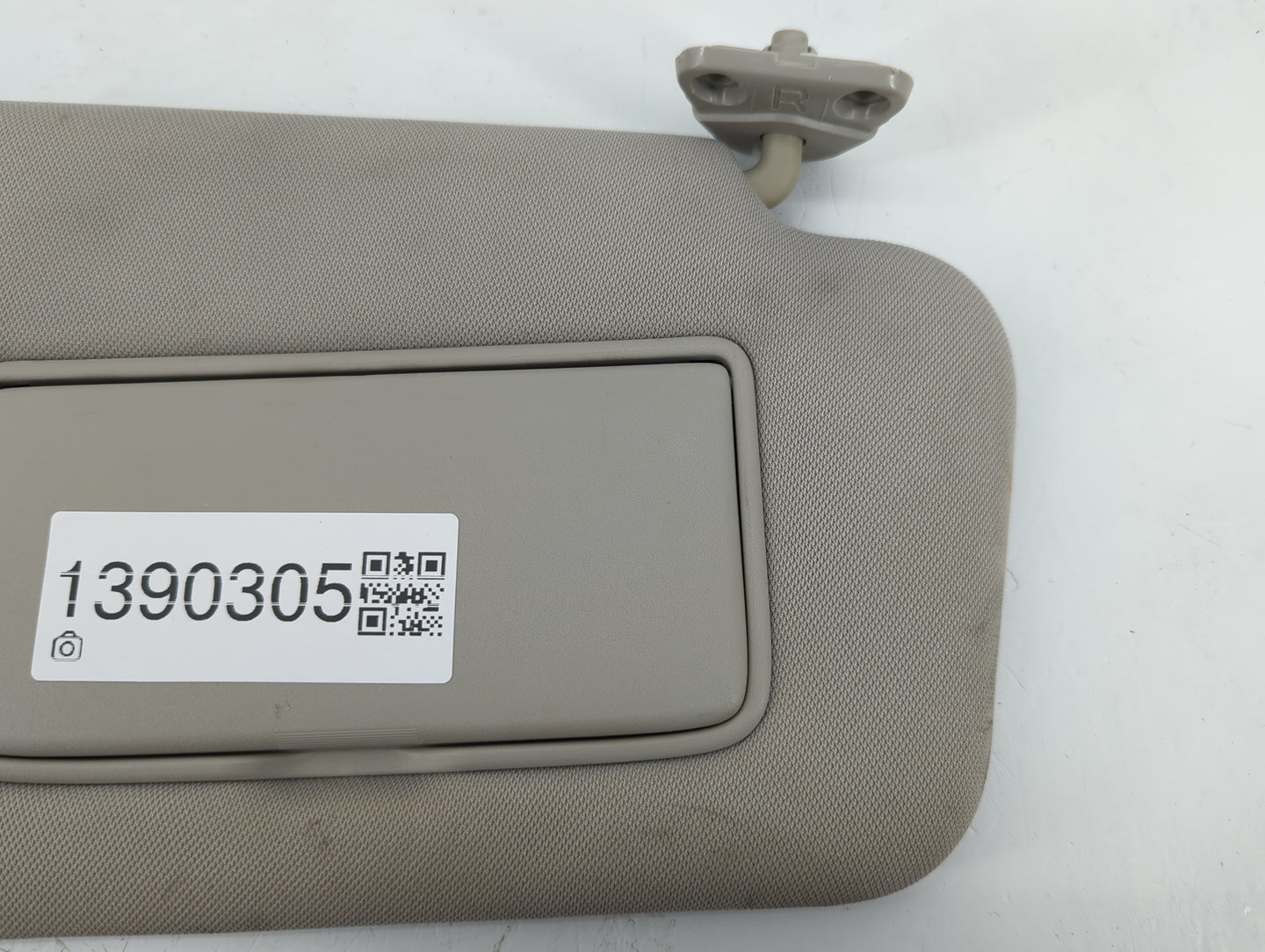 2014 Nissan Juke Sun Visor Shade Replacement Passenger Right Mirror Fits OEM Used Auto Parts - Oemusedautoparts1.com