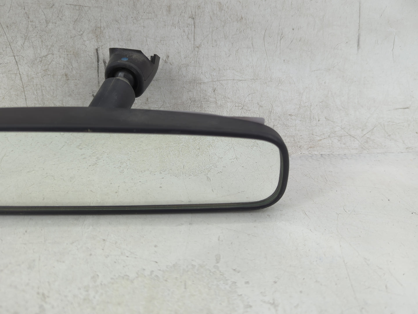 2011-2017 Nissan Juke Interior Rear View Mirror Replacement OEM P/N:E13010837 Fits OEM Used Auto Parts - Oemusedautoparts1.c