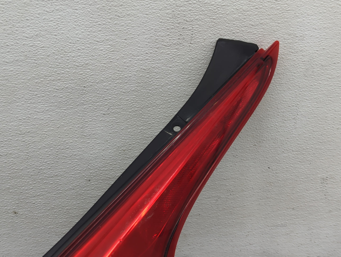 2011-2014 Nissan Juke Tail Light Assembly Driver Left OEM Fits Fits 2011 2012 2013 2014 OEM Used Auto Parts - Oemusedautopar