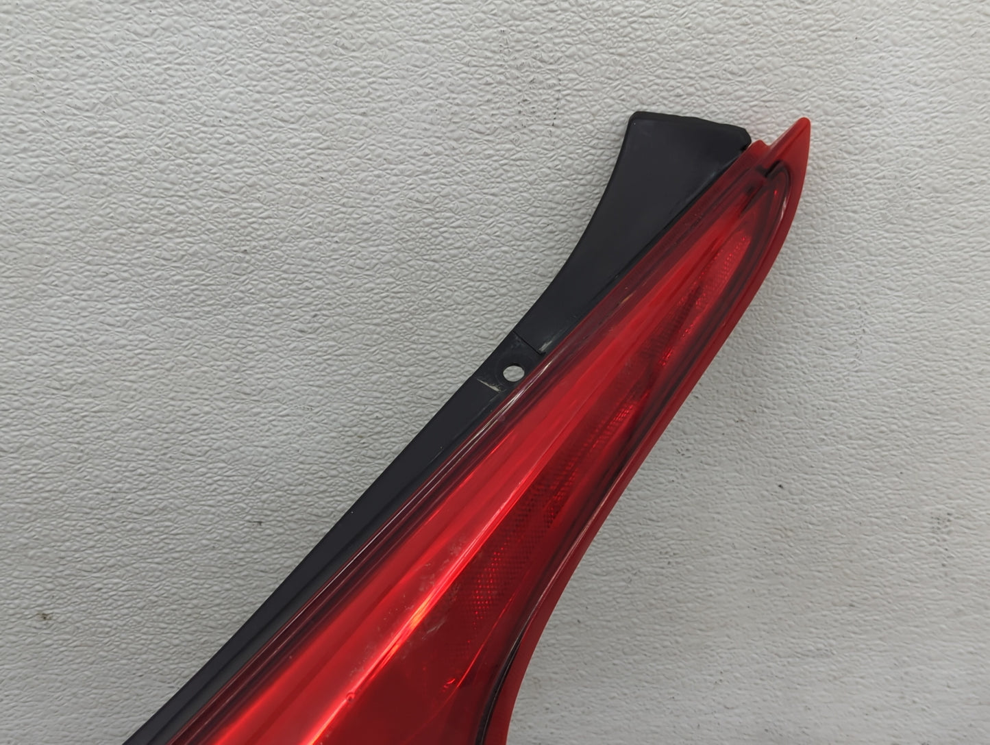 2011-2014 Nissan Juke Tail Light Assembly Driver Left OEM Fits Fits 2011 2012 2013 2014 OEM Used Auto Parts - Oemusedautopar