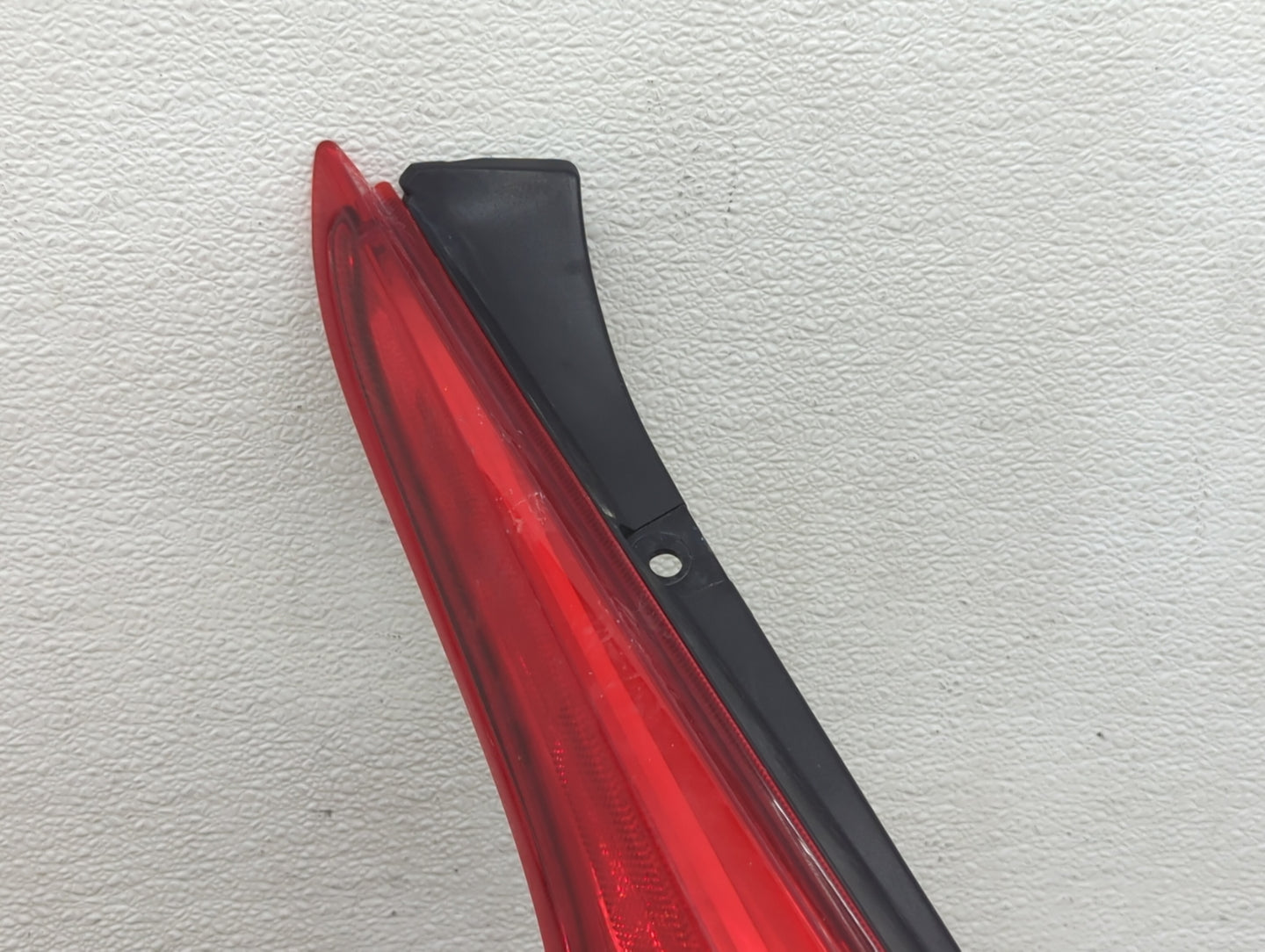 2011-2014 Nissan Juke Tail Light Assembly Driver Left OEM Fits Fits 2011 2012 2013 2014 OEM Used Auto Parts - Oemusedautopar