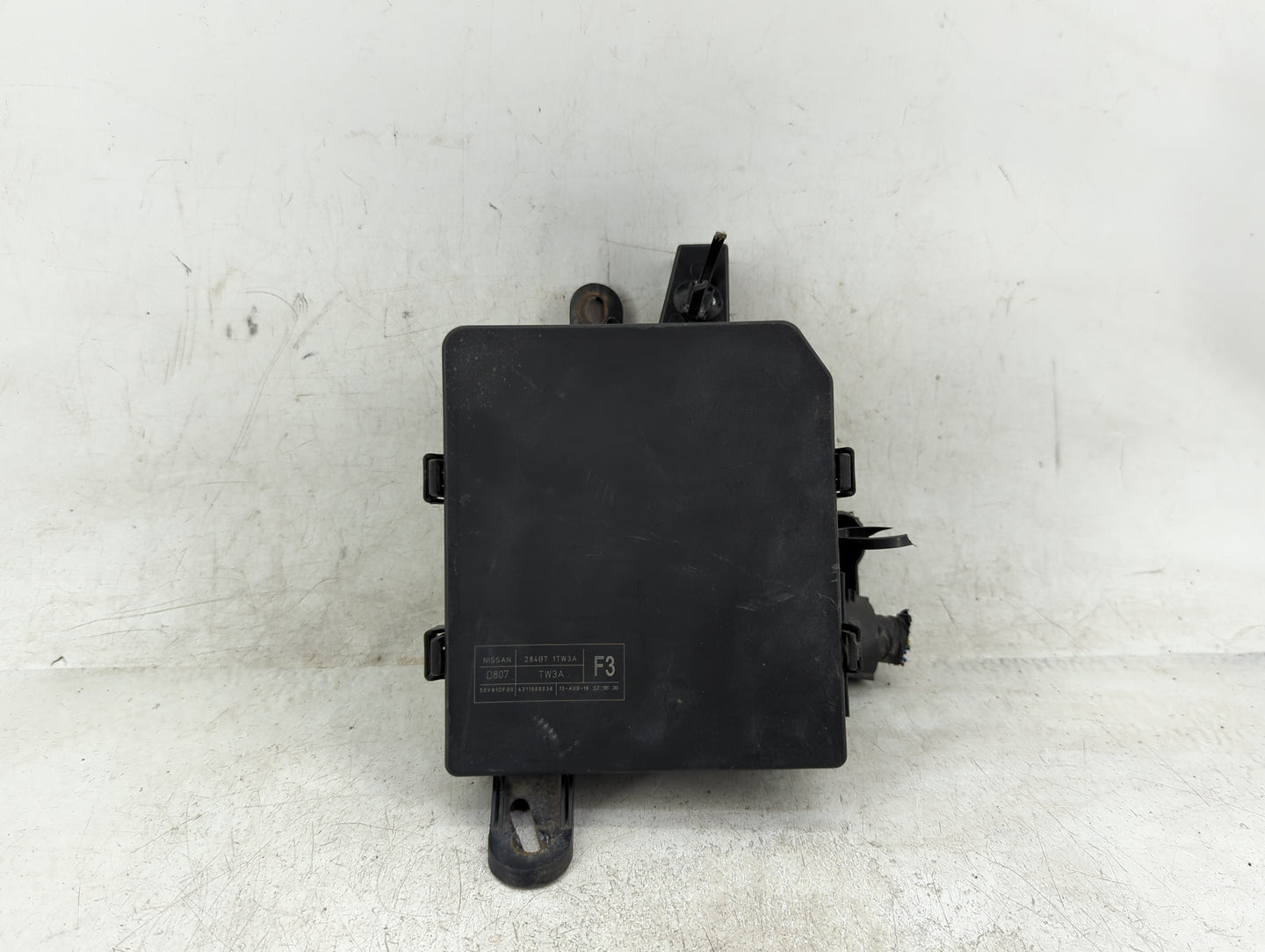 2011-2017 Nissan Juke Fusebox Fuse Box Panel Relay Module P/N:284B7 1TW3A Fits Fits 2011 2012 2013 2014 2015 2016 2017 OEM U