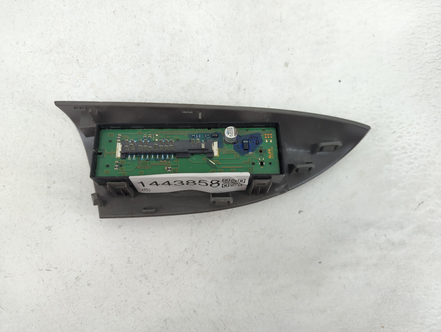 2011-2017 Nissan Juke Master Power Window Switch Replacement Driver Side Left P/N:809611KM0A Fits OEM Used Auto Parts - Oemu