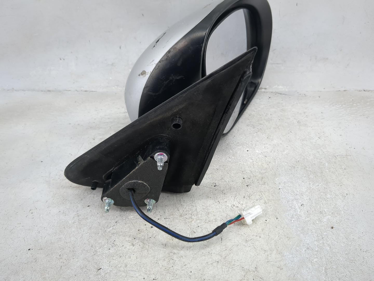 2012-2014 Nissan Juke Passenger Side View Mirror - Right Door Mirror OEM Used - Oemusedautoparts1.com