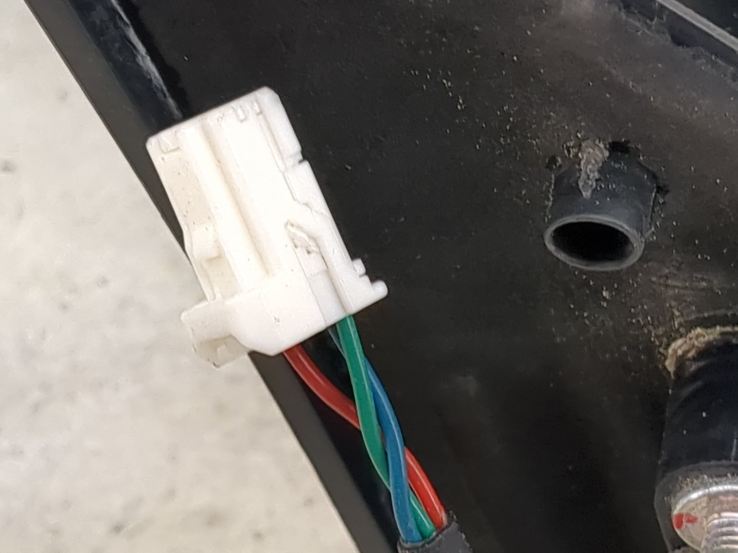 2012-2014 Nissan Juke Driver Side View Mirror - Left Door Mirror OEM Used - Oemusedautoparts1.com