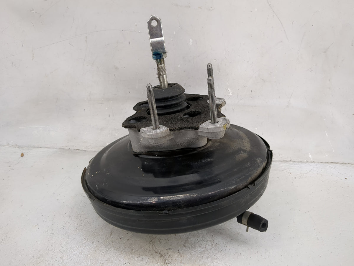 2011-2017 Nissan Juke Power Brake Booster Oem 1500784 - Oemusedautoparts1.com