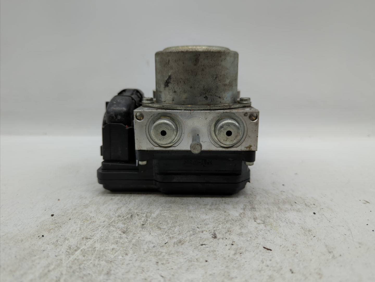 2012-2014 Nissan Juke ABS Pump Control Module Replacement P/N:47660 1KC3B Fits Fits 2012 2013 2014 OEM Used Auto Parts - Oem