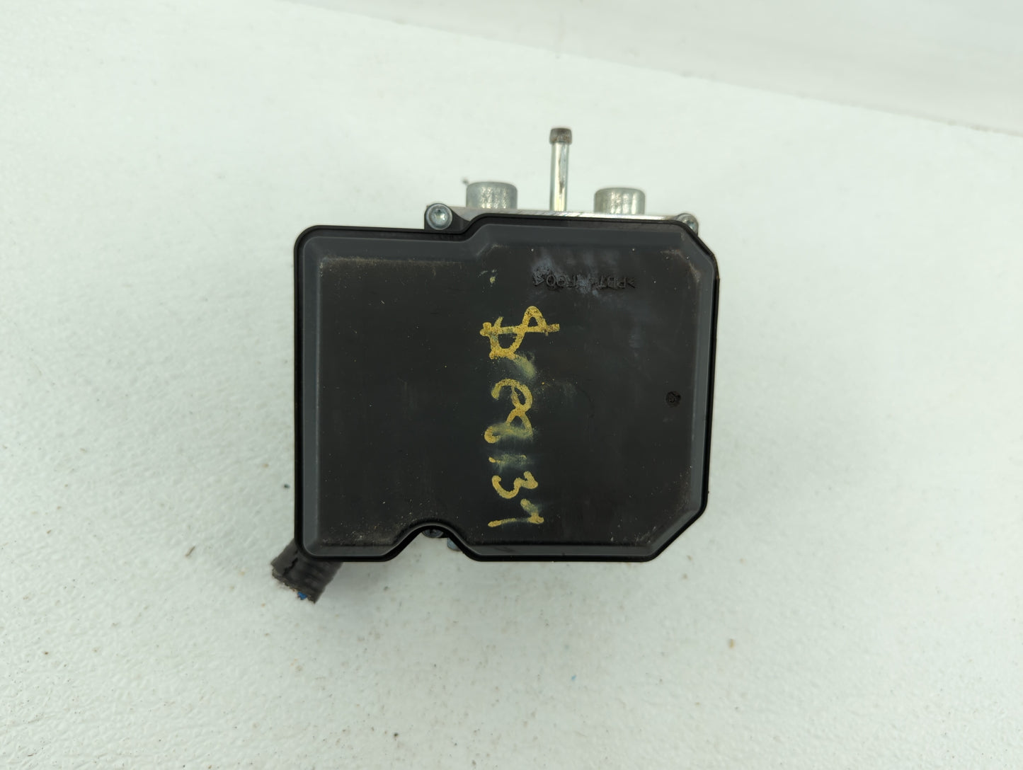 2012-2014 Nissan Juke ABS Pump Control Module Replacement P/N:47660 1KC3B Fits Fits 2012 2013 2014 OEM Used Auto Parts - Oem