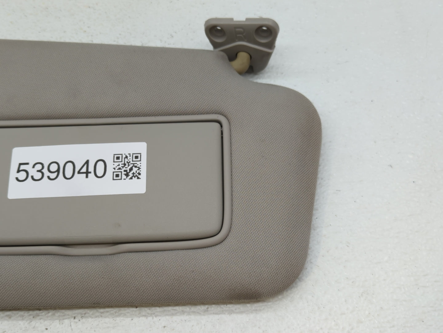 2014 Nissan Juke Sun Visor Shade Replacement Passenger Right Mirror Fits OEM Used Auto Parts - Oemusedautoparts1.com