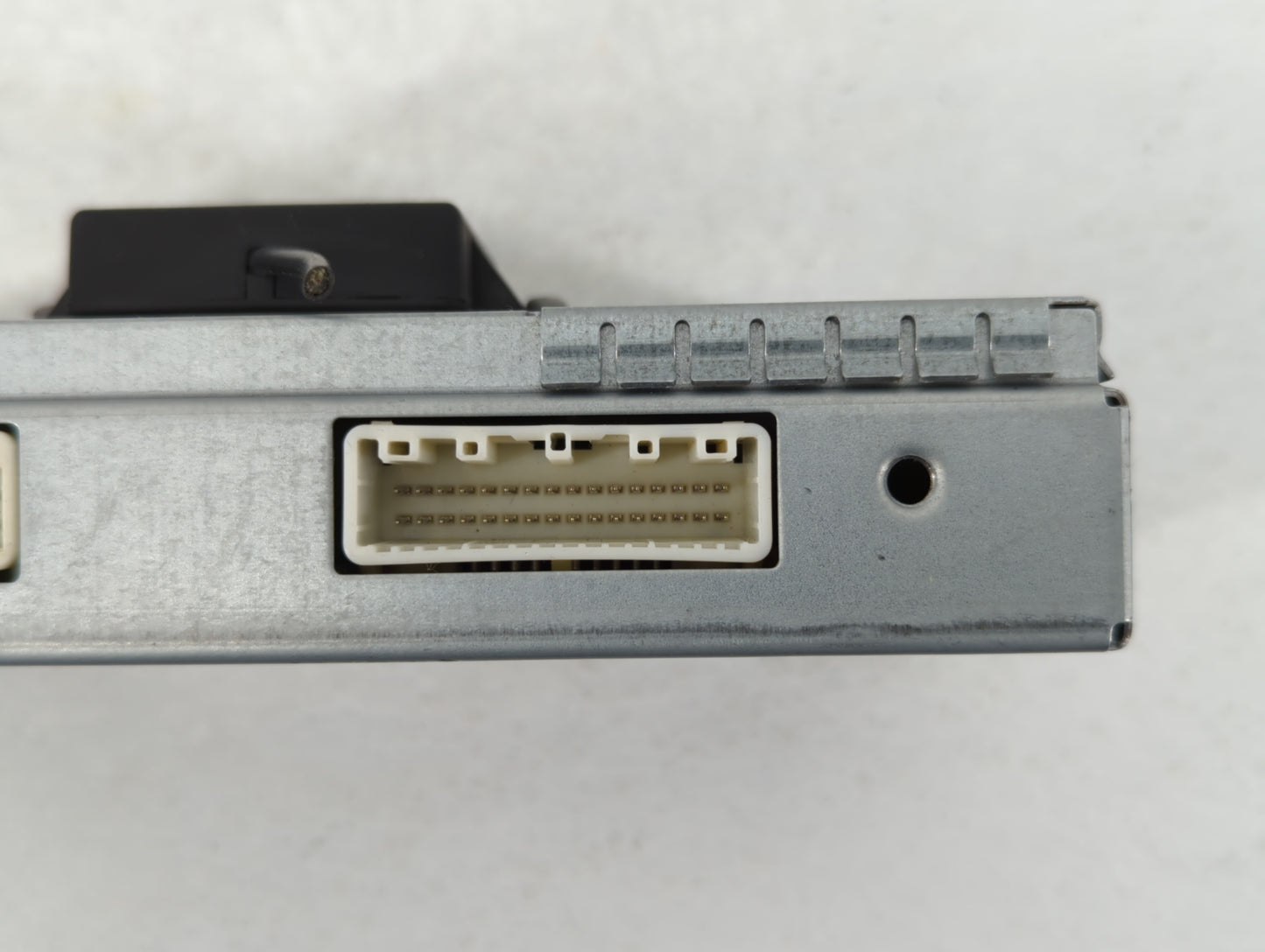 2011-2014 Nissan Juke Chassis Control Module Ccm Bcm Body Control - Oemusedautoparts1.com