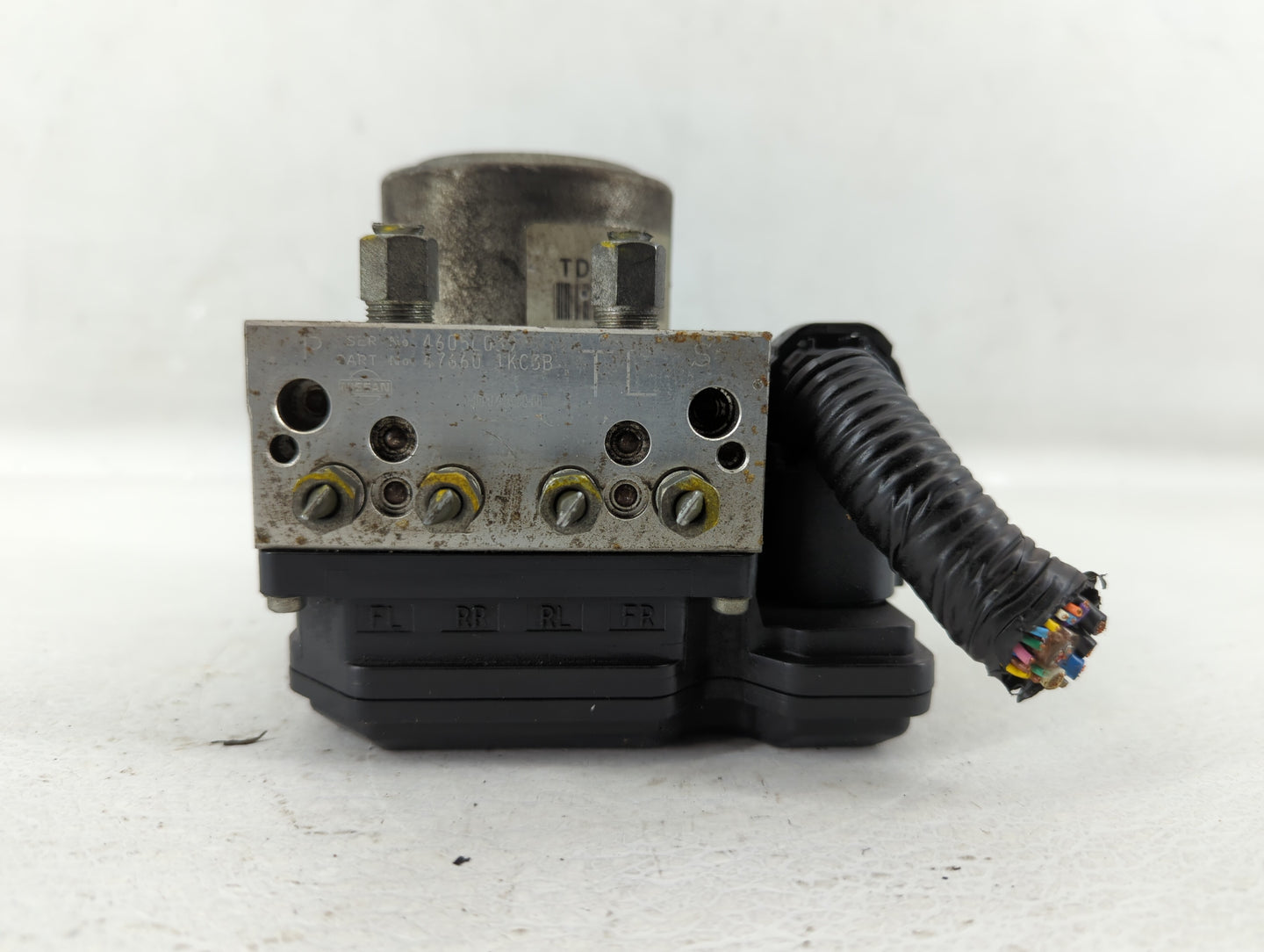 2012-2014 Nissan Juke ABS Pump Control Module Replacement P/N:47660 1KC3B Fits Fits 2012 2013 2014 OEM Used Auto Parts - Oem