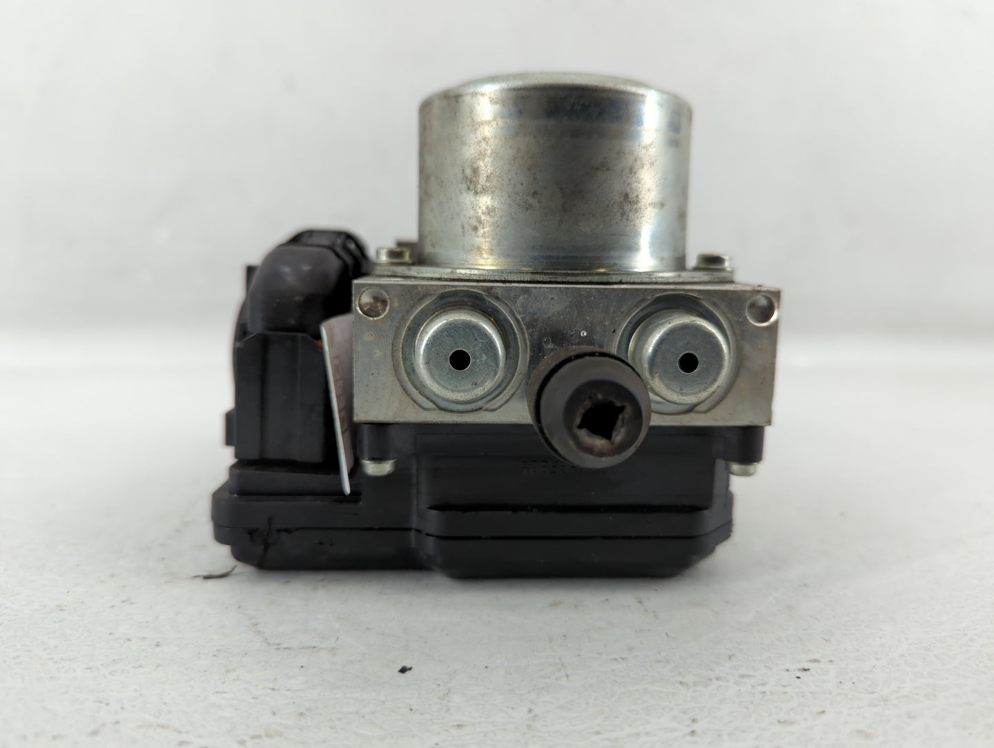 2012-2014 Nissan Juke ABS Pump Control Module Replacement P/N:47660 1KC3B Fits Fits 2012 2013 2014 OEM Used Auto Parts - Oem