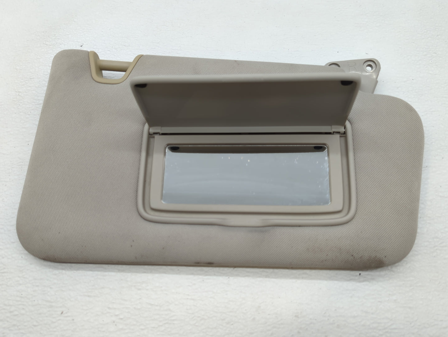 2014 Nissan Juke Sun Visor Shade Replacement Passenger Right Mirror Fits OEM Used Auto Parts - Oemusedautoparts1.com