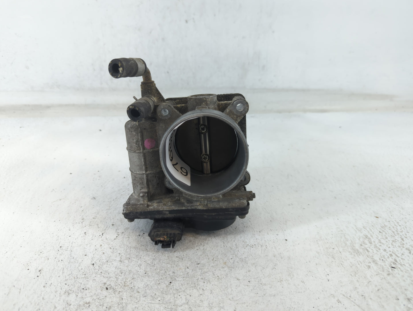 2011-2017 Nissan Juke Throttle Body P/N:RME60-31 Fits Fits 2011 2012 2013 2014 2015 2016 2017 OEM Used Auto Parts - Oemuseda