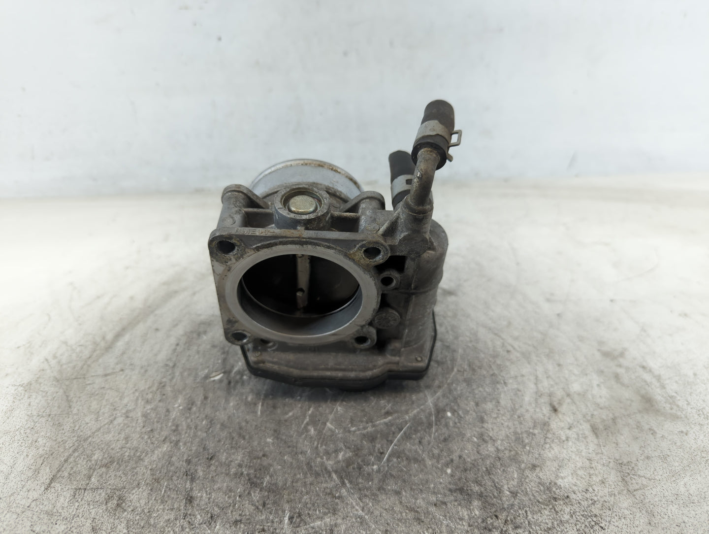 2011-2017 Nissan Juke Throttle Body P/N:3Y01S RME60-31 Fits Fits 2011 2012 2013 2014 2015 2016 2017 OEM Used Auto Parts - Oe