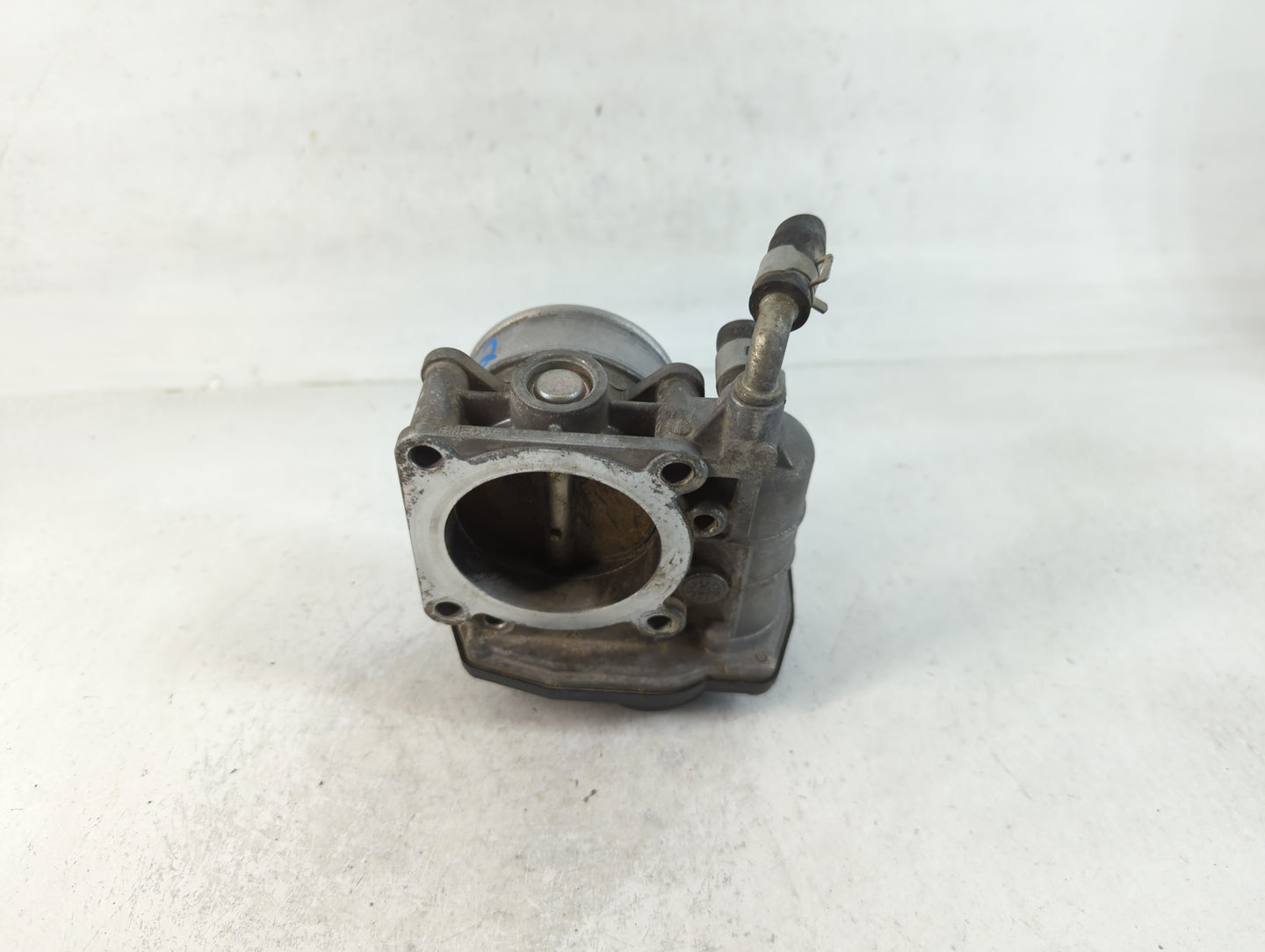 2011-2017 Nissan Juke Throttle Body P/N:39119 RME60-31 Fits Fits 2011 2012 2013 2014 2015 2016 2017 OEM Used Auto Parts - Oe